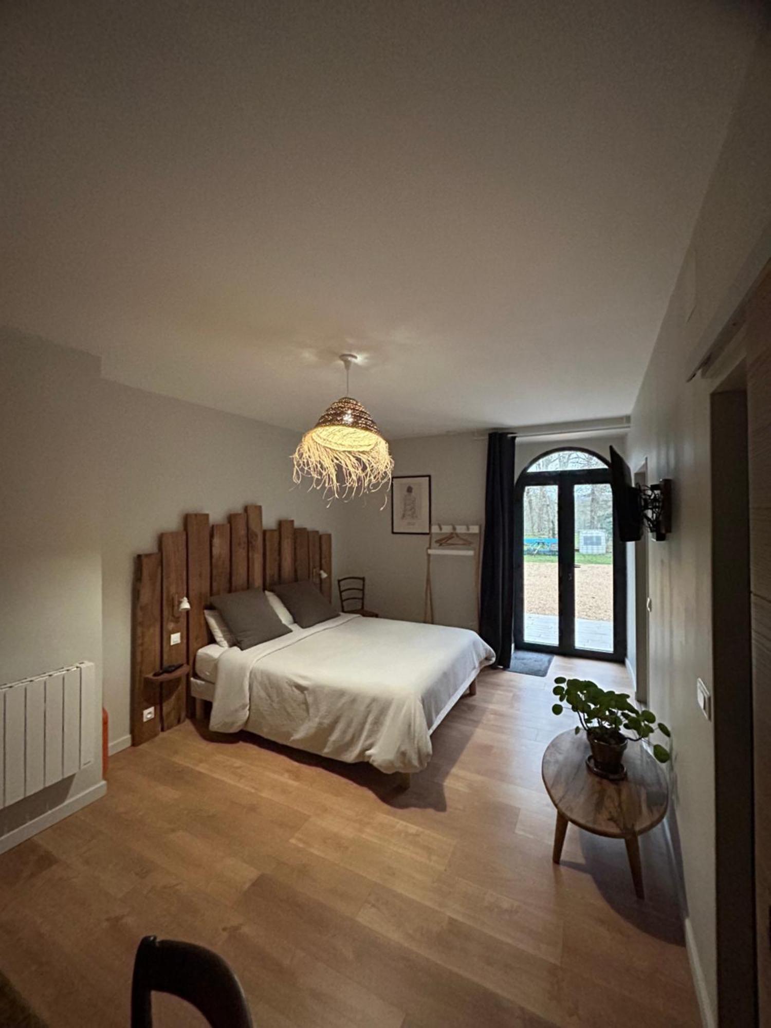 Chambres D'Hotes De La Pilatiere Persac Ngoại thất bức ảnh